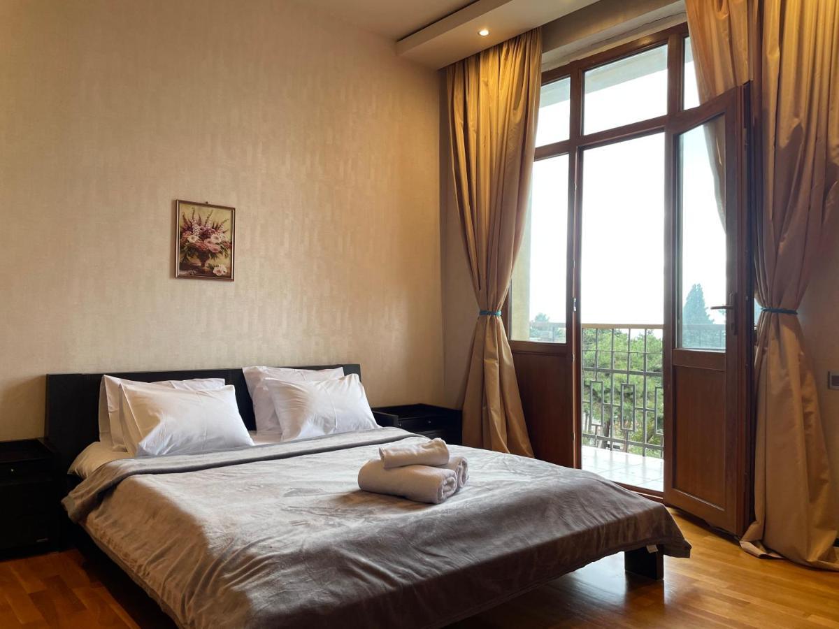 Gloriya Boulevard Apartment By Bakuapart Luaran gambar